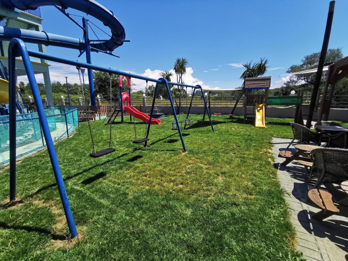 Sidari Waterpark Hotell Exteriör bild